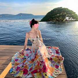 马尔代夫波西米亚风海边度假连衣裙仙女气质彩色碎花高腰吊带长裙