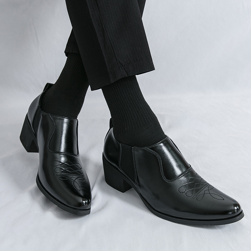 Zapatos de hombre transfronterizos tallas grandes nuevos zapatos de cuero moda zapatos de vestir de negocios para hombres zapatos de boda para el novio zapatos de cuero de suela gruesa