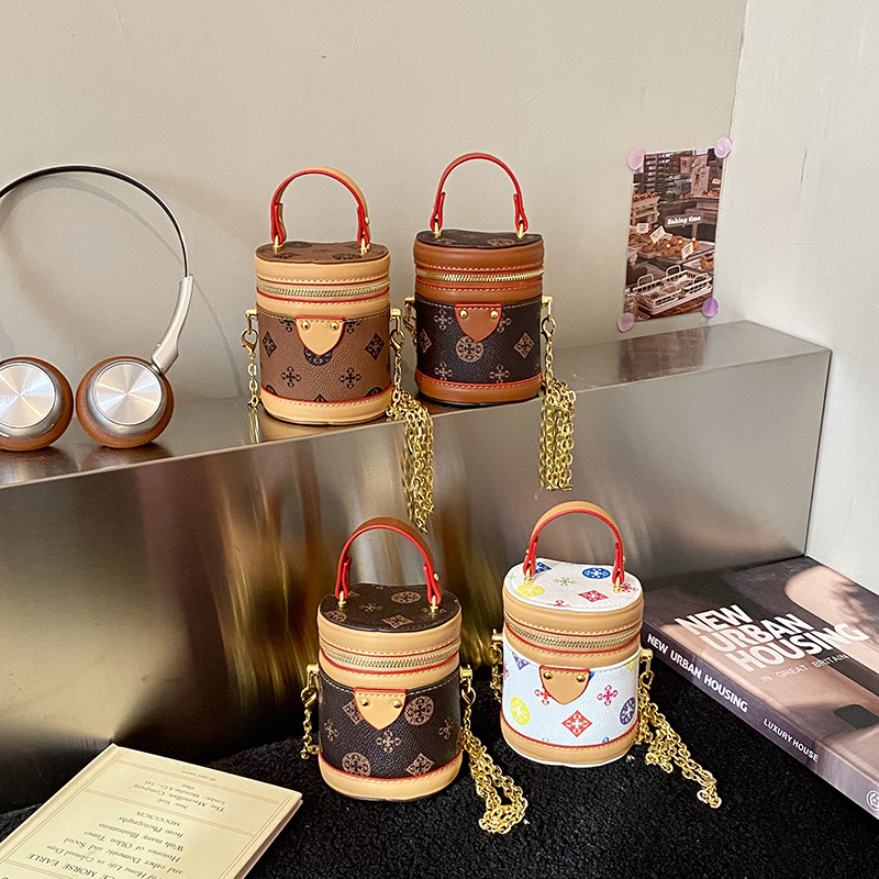 Cross-Border Vintage Retro High-End Mini Bucket Handbag for Women with Letter Design, Shoulder and Crossbody Bag for Children, Trendy Coin Purse Accessory Bag
