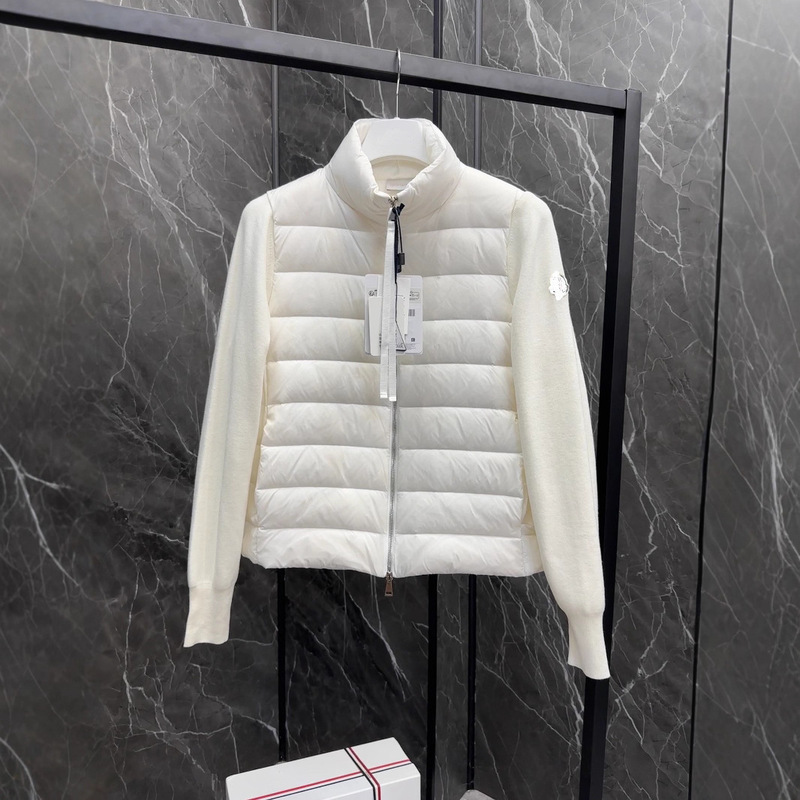 Women's Short down Jacket with Knitted Sleeves and Lightweight down Filling, Stand Collar, Warm Coat, European and American Foreign Trade Wholesale Women's Short down Jacket with Knitted Sleeves and Lightweight down Filling, Stand Collar, Warm Coat, European and American Foreign Trade Wholesale