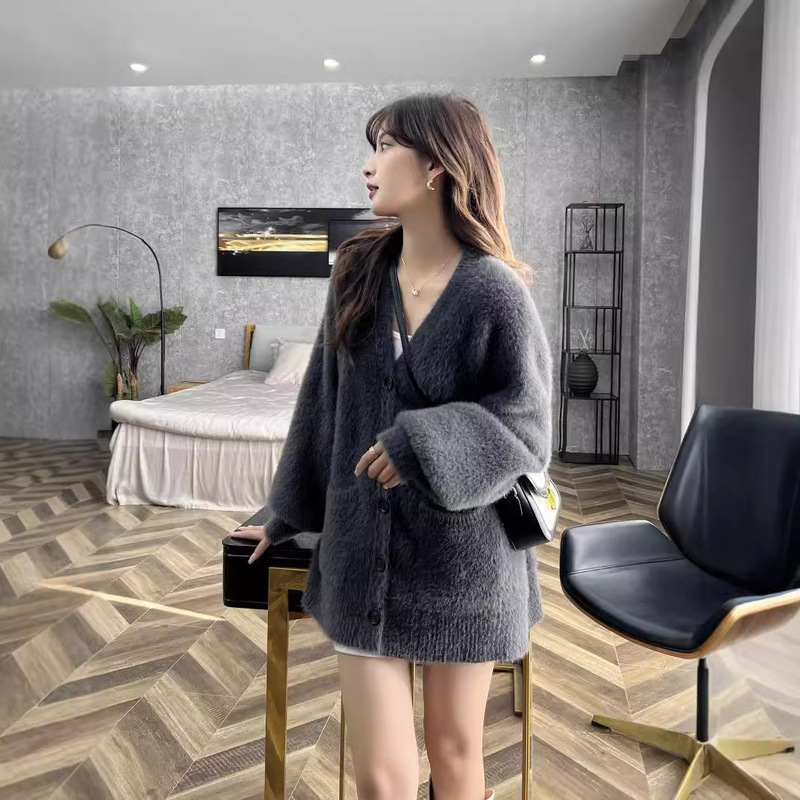 仿水貂绒V领慵懒风针织开衫灯笼袖毛衣女2025秋冬新款口袋款外套|undefined
