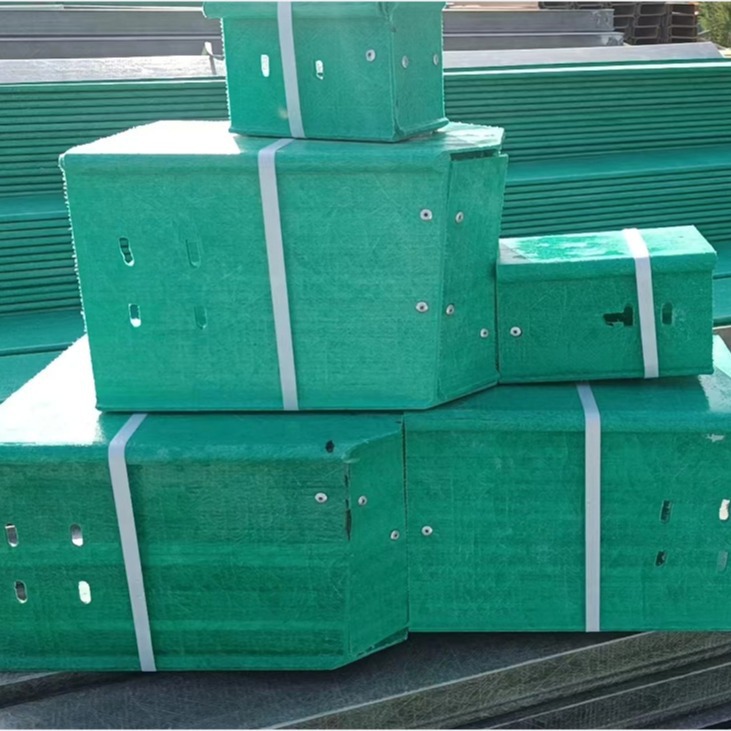 大跨距复合防火绝缘槽式走线槽盒梯式桥架槽式桥架玻璃钢电缆支架