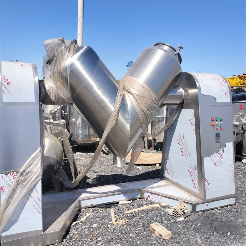 转让二手不锈钢V型混合机  立式真空混合设备  化工颗粒混料机