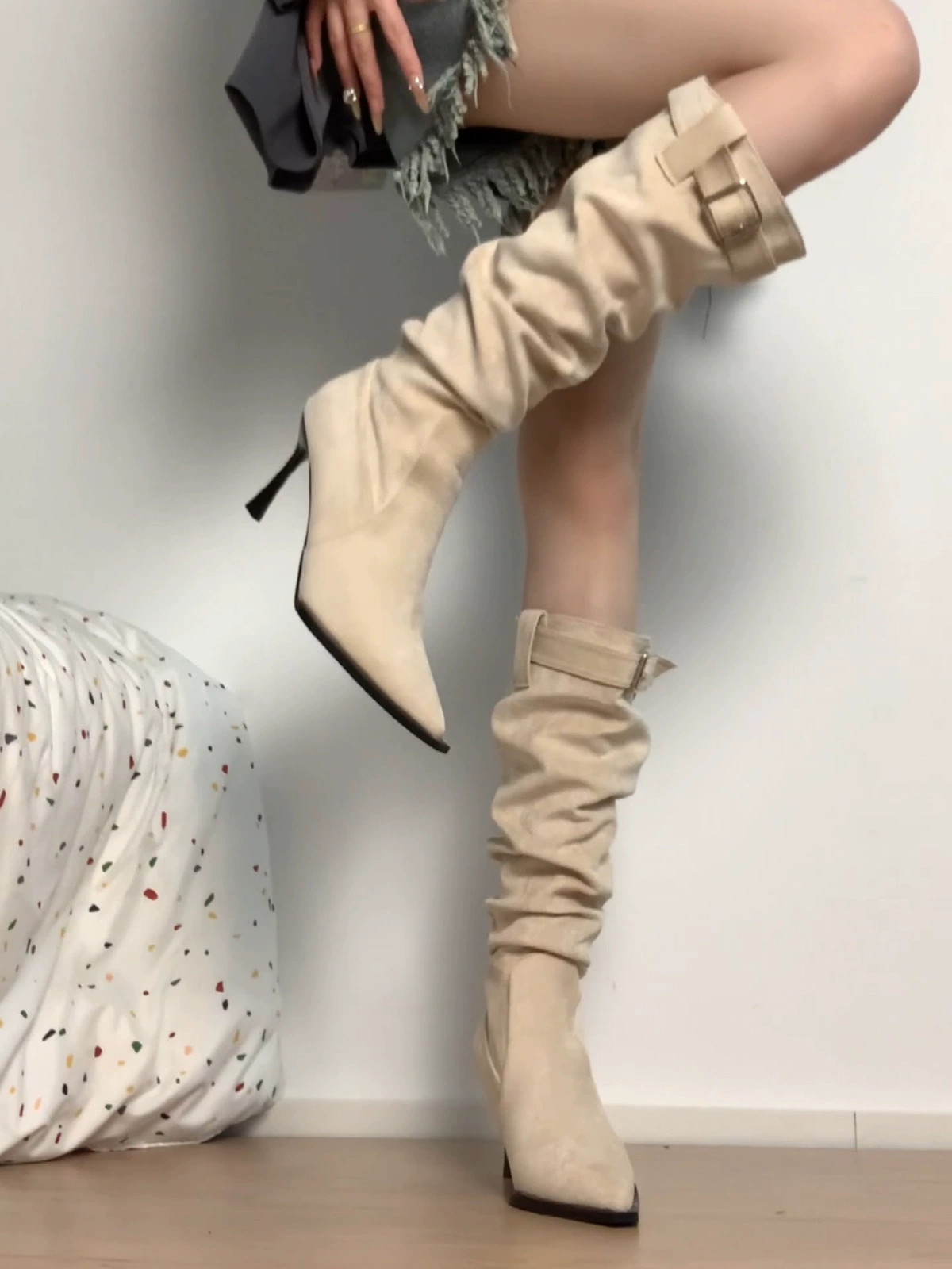 High high boots pointy toe, french style