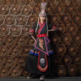 �������bŮ�ٔ��������˸߶˂��yʢ�b�̽��P���赸�ݳ��Lȹ