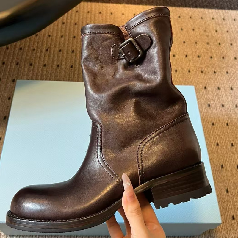 Brown / 35