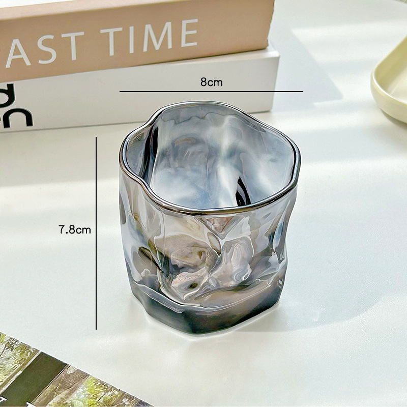 Vaso de agua potable de alto valor Vaso de vino de whisky Taza femenina Taza retorcida Taza de bebida colorida Taza de café casera