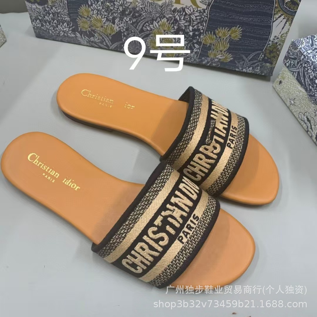 Zapatillas de piso plano de moda versátiles en forma de una forma D clásica transfronteriza adecuada para extranjeros no molestes nacionales image 15