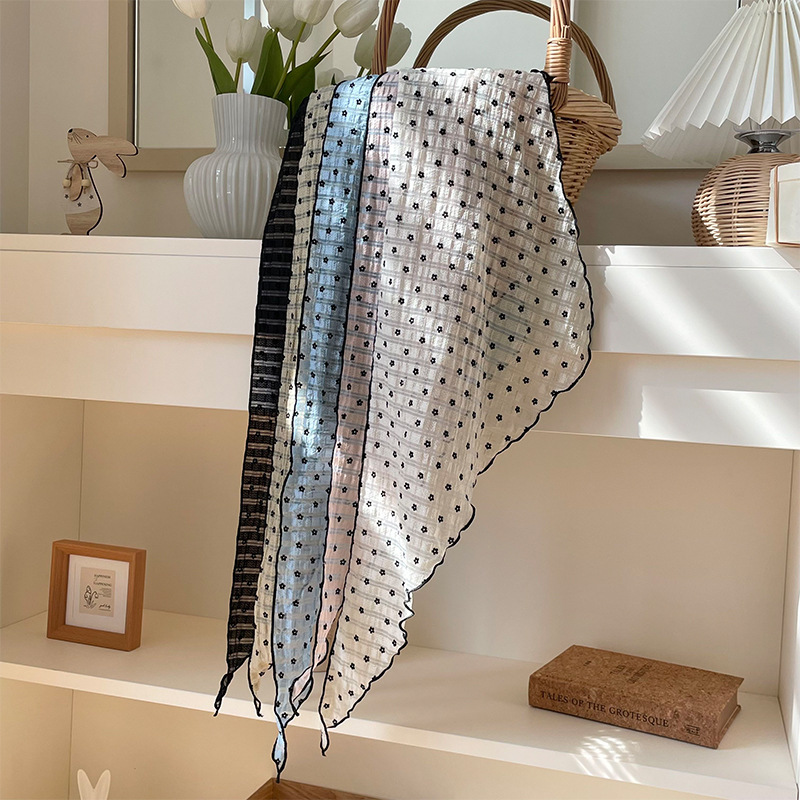 Bufanda triangular babero femenino verano nuevo estilo bufanda de seda floral fresca temperamento ligero estilo pastoral pañuelo en la cabeza cinturón para el cabello tocado