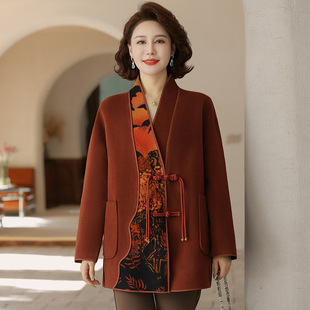 More than 50-year-old mother coat foreign-style spring windbreaker 2025 new middle-aged and old spring and autumn new Chinese-style national style top for women
