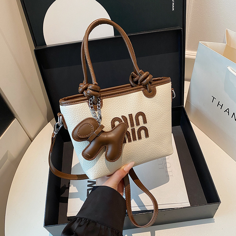 2025 Winter New Fashion Versatile Trendy Light Luxury Women's Bag Shoulder Crossbody Handbag 288 [with Pendant]