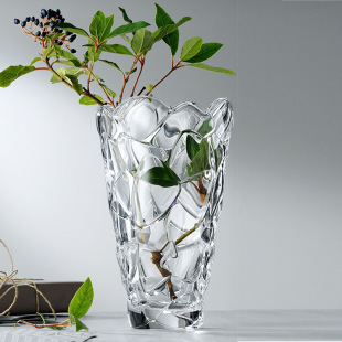 Creative Crystal Glass Vase for Home Use in the Living Room, Transparent Flower Arrangement for Lilies, European-Style Simple Decoration