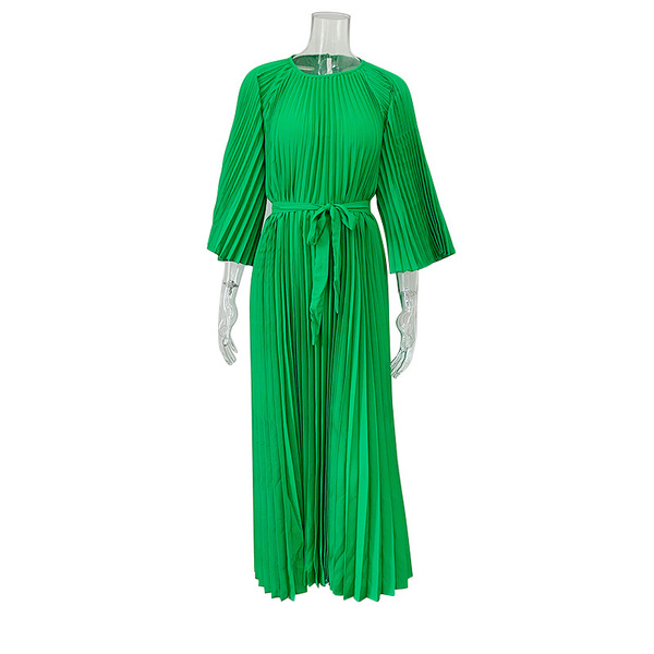 Autumn small design elegant dress with a round collar