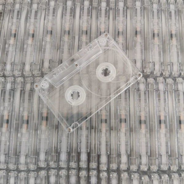 Transparent magnetic belt without outer box
