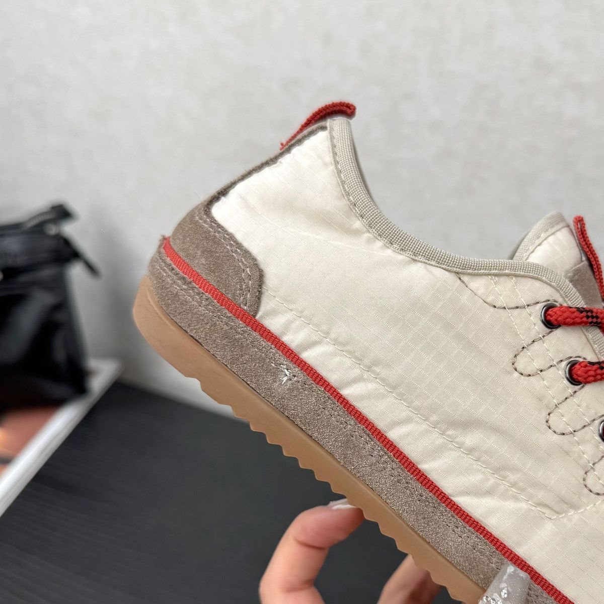 Retro Satin Soft Sole Casual Sneakers For Women 2026 Spring New Round Toe Lace-Up Color Block Versatile Fashionable_vogvips.com