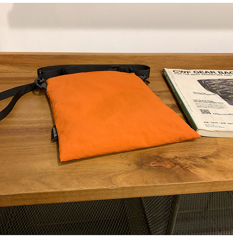 The 2025 summer new stylish, simple and individual small square bag is a trendy and casual single-shoulder crossbody bag for women undefined