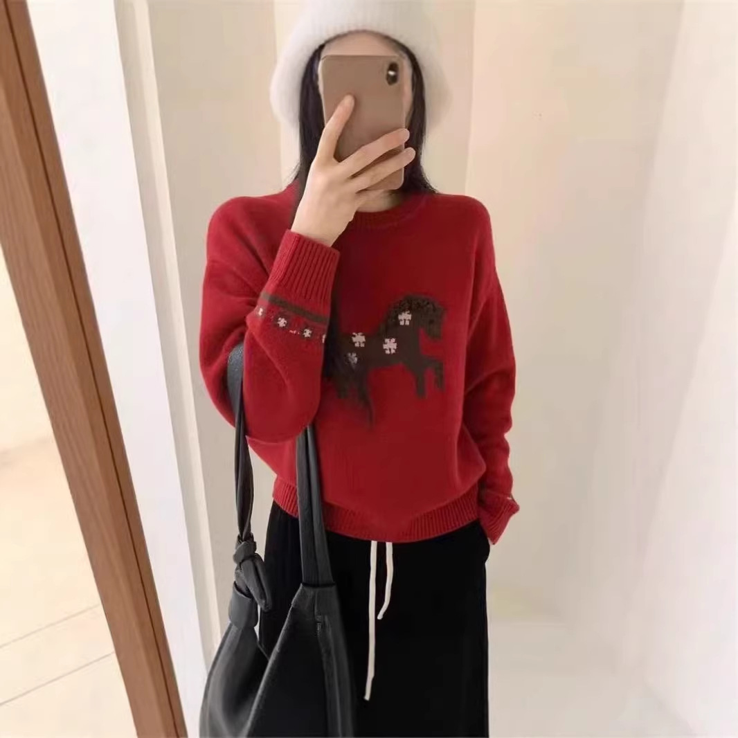 Áo len nữ cổ lọ họa tiết ngựa con đan tay phong cách Hàn Quốc — màu đỏ chi tiết 3