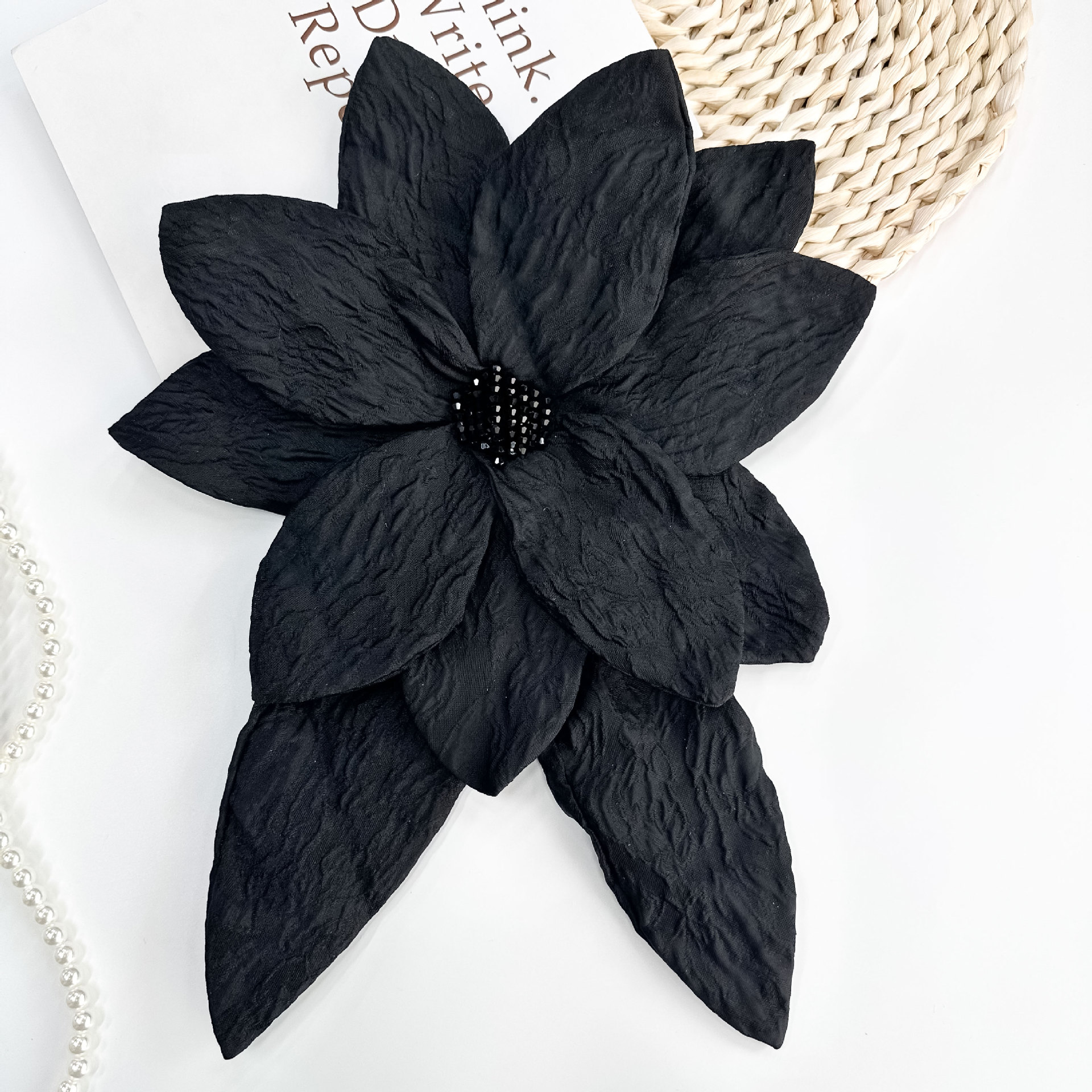Venta al por mayor directa de vestidos plisados pequeños de nuevo estilo para mujer, con apliques florales grandes y accesorios de decoración para vestidos con cuentas DIY. image 2