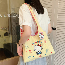 �n�澫��HelloKitty���ذ��������r�пɐ�ͨ�ڰ�������Ůʿ�μ��
