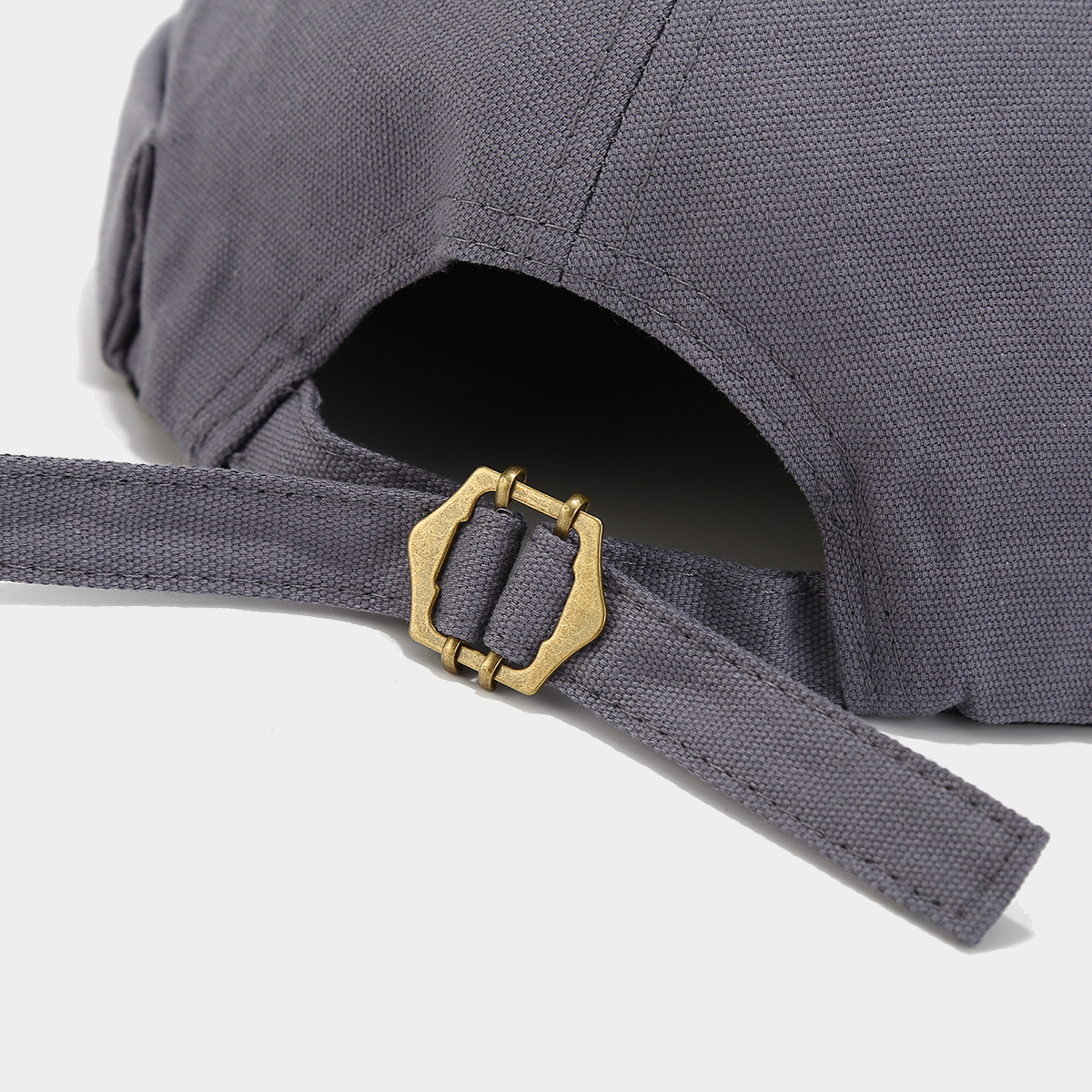 Elegante sombrero de fieltro con mariposa bordada y lazo: estilo urbano vintage, inspiración coreana, gorra de mujer a la moda. Imagen adicional.