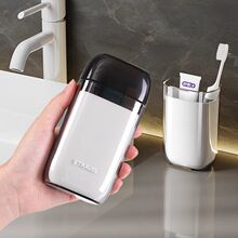 ����ϴ�������б�Яʽ��װС�����ڱ�С����ˢ����������һ