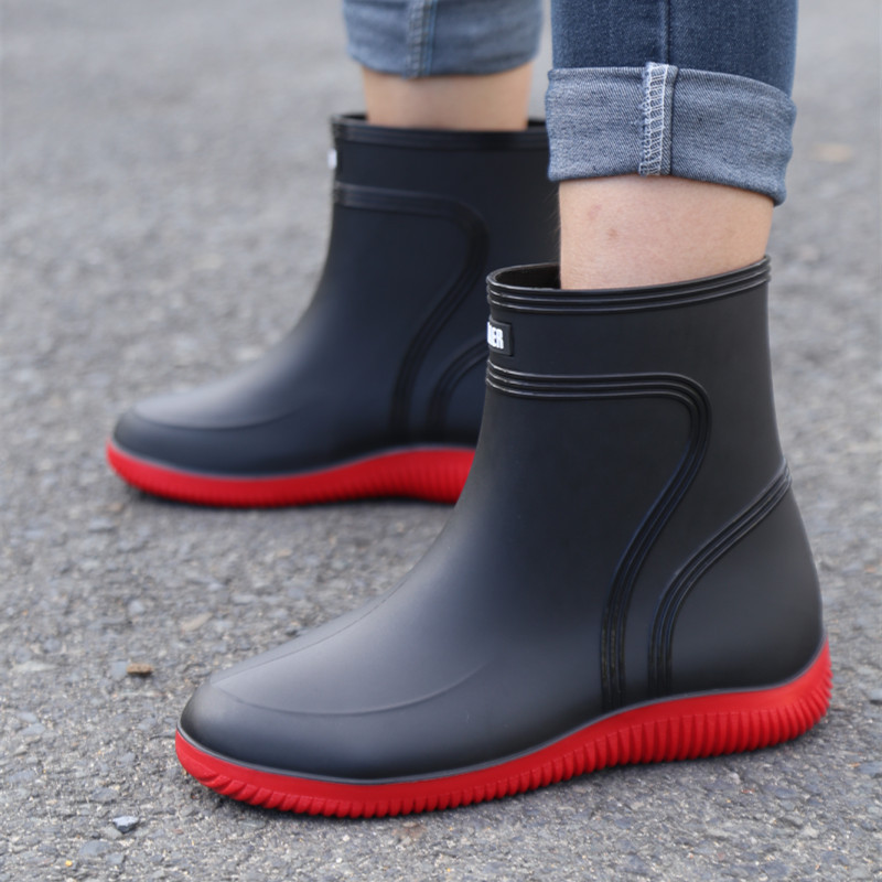 New black velvet fashion water shoes wholesale male waterproof non-slip car wash fishing plastic rain shoes