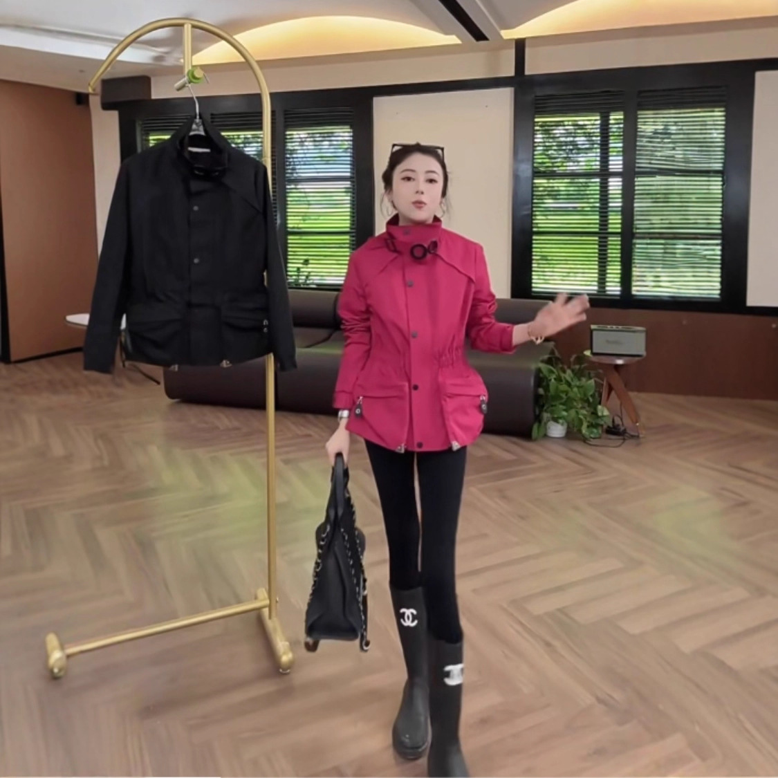 Tz7028 Fashionable Elegant Waist-Cinching Stand-Up Collar Long-Sleeved Jacket for Women in Autumn and Winter New Style Slim Windbreaker with Western Style Design