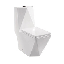 �����Ж|һ�wʽ��ˮ�RͰ�B�wֱ�_�մ��������Ƶ���������ˮ�h��