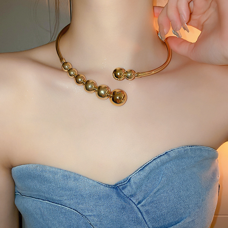 Choker Necklace