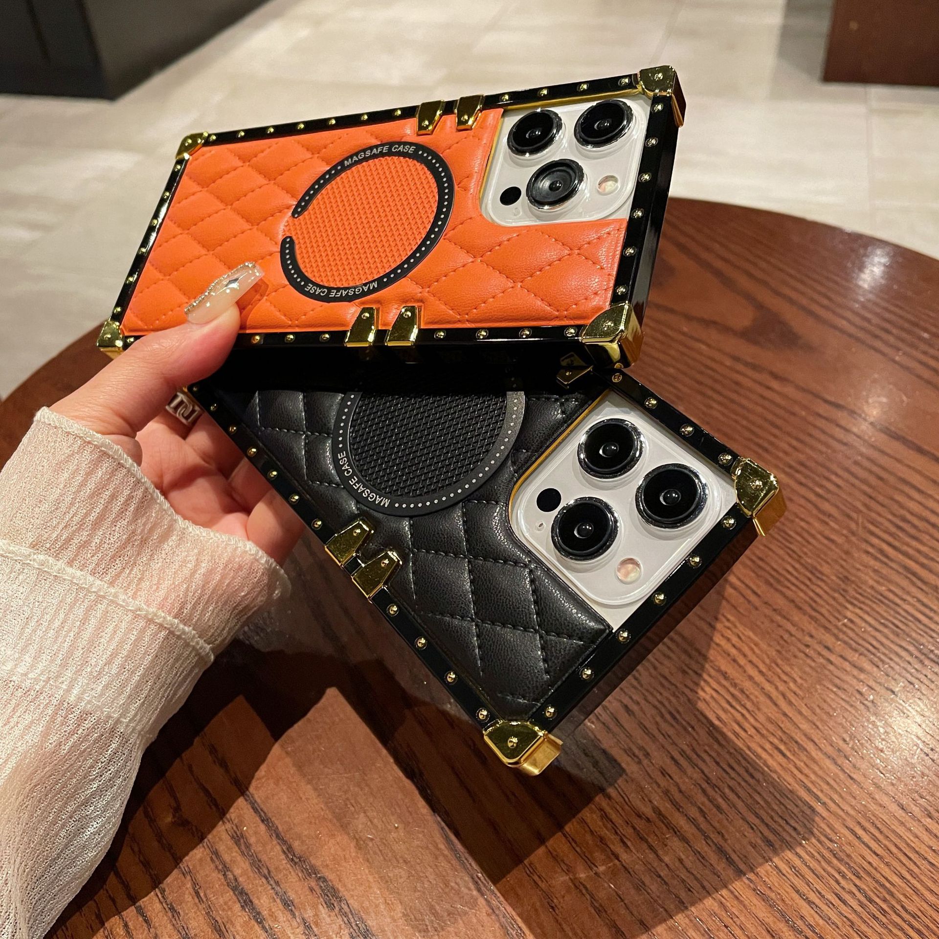 Square Magnetic Phone Case For Iphone 15 And Samsung S24 Ultra_voghion.com