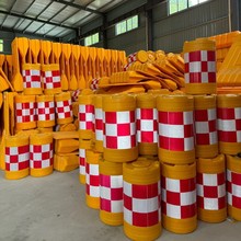 交通设施 施工隔离防撞桶 吹塑防撞道路交通塑料隔离墩注水分流桶