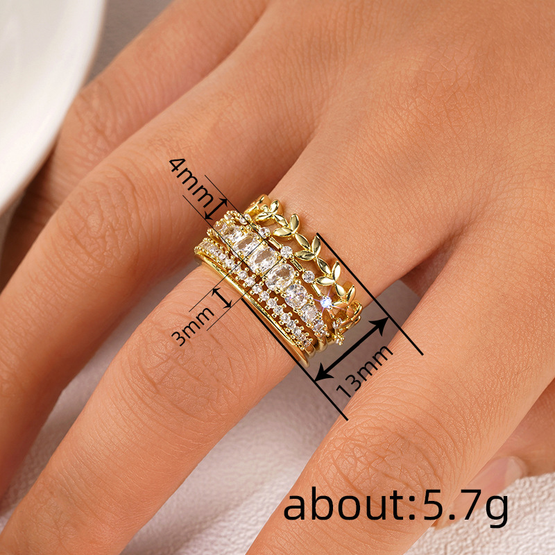 Set di anelli impilabili con zirconi in stile minimalista_voghion.com
