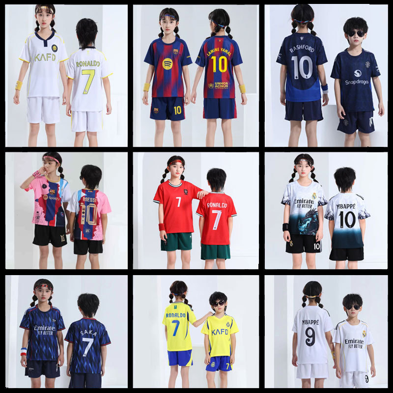 2526 Real Madrid Kidsren's Football Uniform Suit Jersey Men's and Women's Primary and Secondary School Students Sportswear Suit Riyadh with Stars