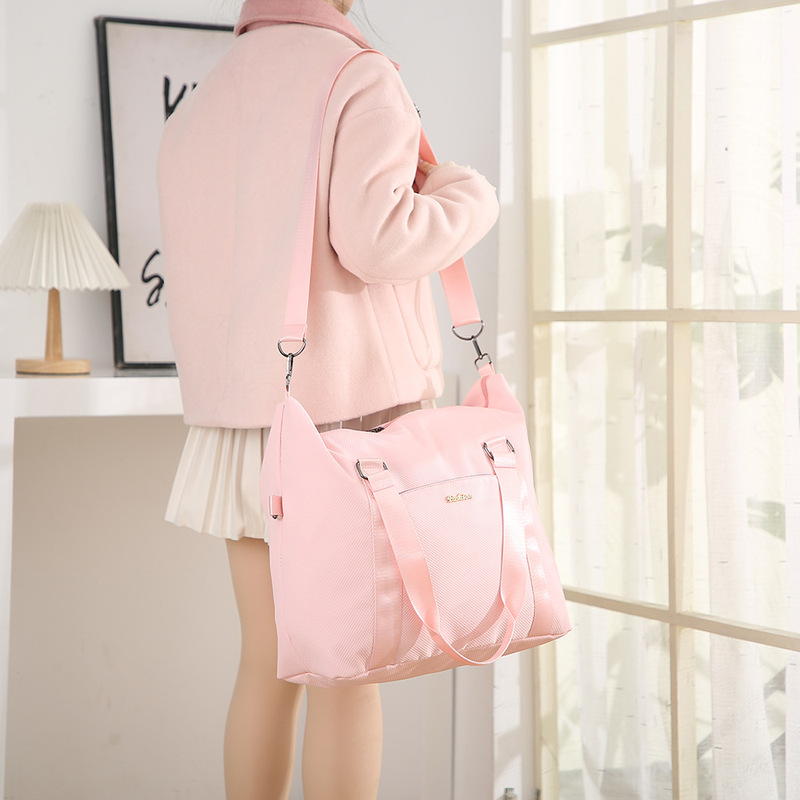 Nylon Waterproof Material Travel Tote Bag for Weekend Trips, Short Business Trips, Shoulder Bag, Casual and Versatile Nylon Waterproof Material Travel Tote Bag for Weekend Trips, Short Business Trips, Shoulder Bag, Casual and Versatile