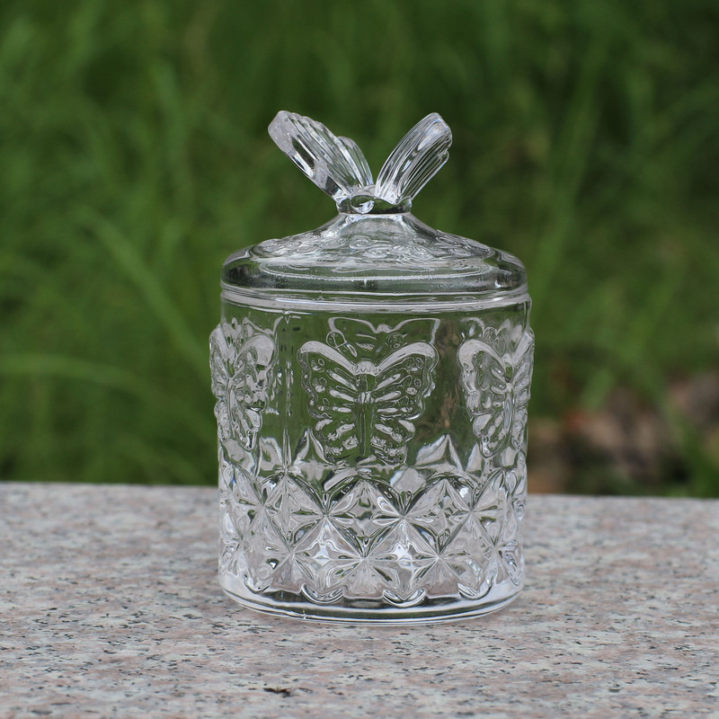 Transparent glass butterfly shape candy jar with lid sugar jar aromatherapy candle glass jar jewelry cotton swab storage jar