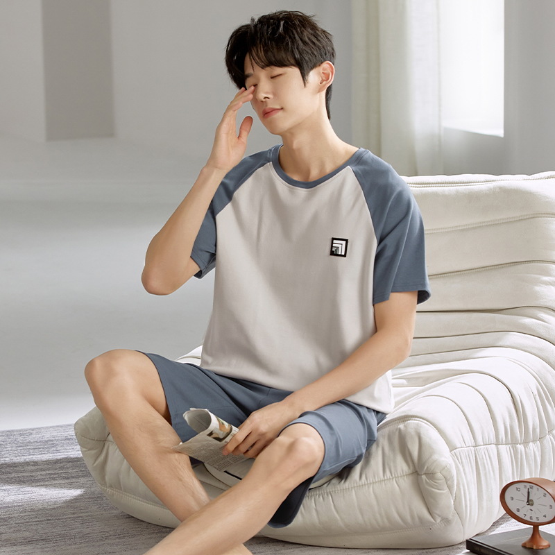 2025 nuevo pijama de hombre de verano de manga corta pantalones cortos delgados jóvenes de escuela secundaria ropa casera suelta juego casual