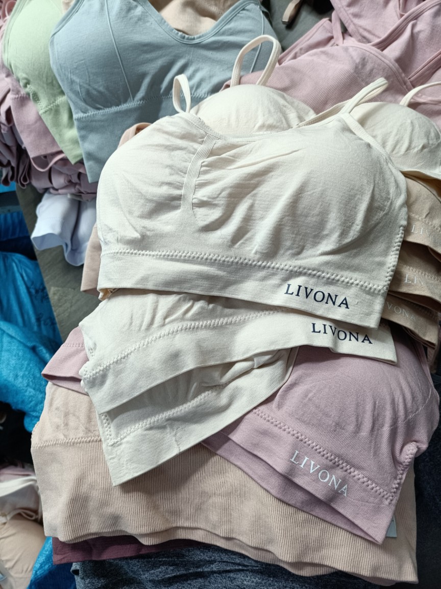 Hermoso respaldo sin costuras, embalaje mixto de varios estilos, correa de hombro fija, sujetador deportivo con almohadilla para el pecho