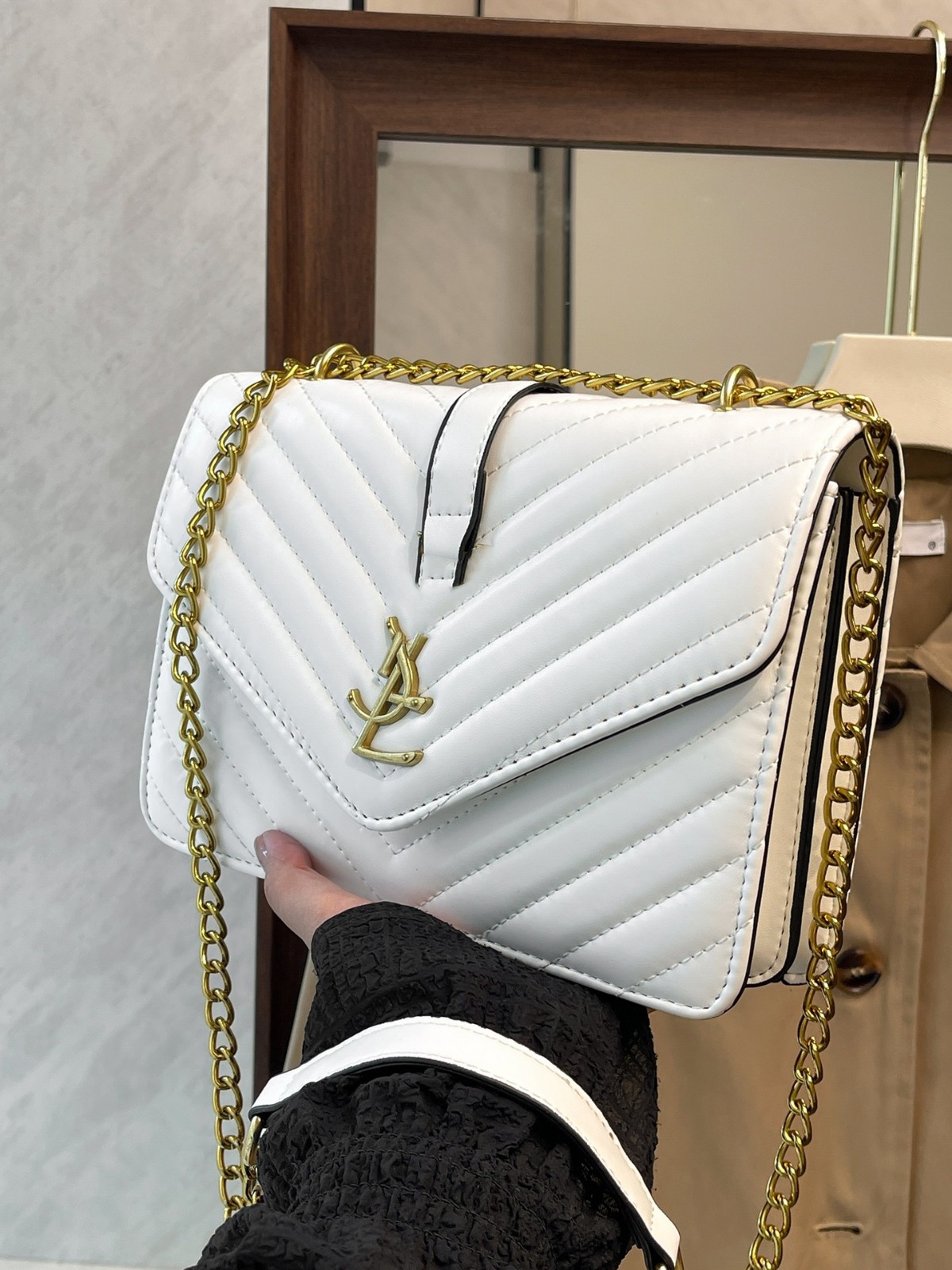 Bolso de moda de mujer 2025 nuevo bolso de estilo de cadena de bolso de cinturón bolso de hombro transfronterizo súper fuego bolso de solapa