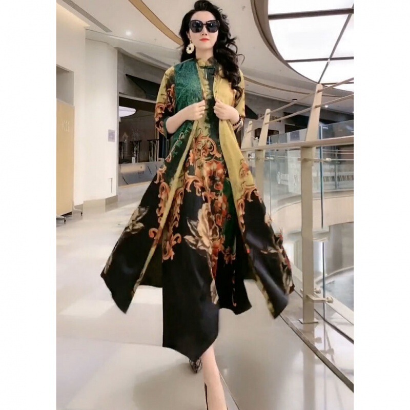 Plus Size Elegant, Age-Reducing Lady Printed Dress Two-Piece Set for Women, Spring and Summer Fashion Slimming Mom Suit Skirt