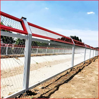 菱形孔围网 水渠防护网 河道围栏网 鱼塘水库隔离栅 钢板网护栏