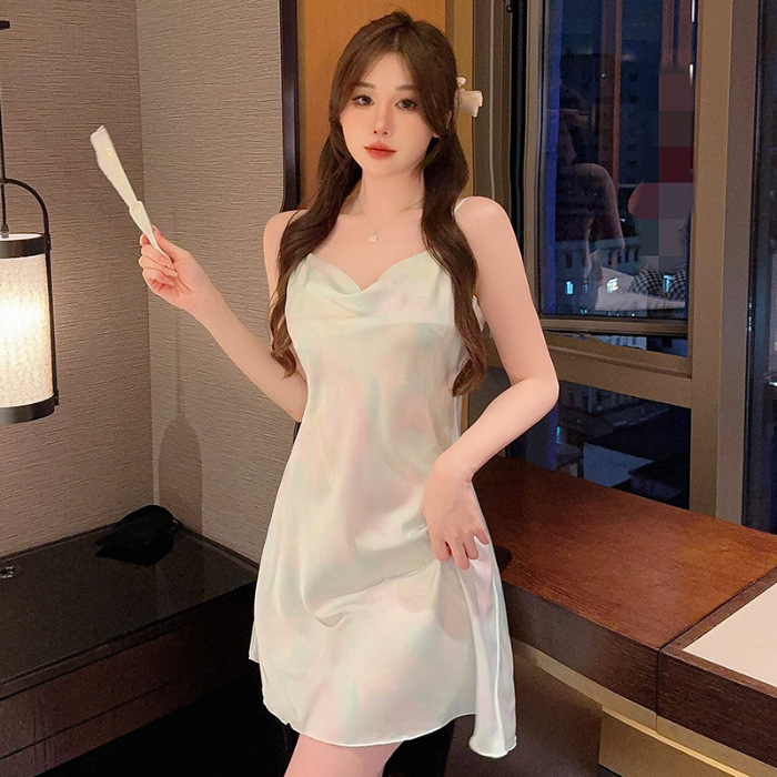 Verano 2024 pijamas camisón de tirantes de las mujeres puro deseo estilo de alto grado sentido swing collar satén camisón Delgado desgaste del hogar Comercio exterior