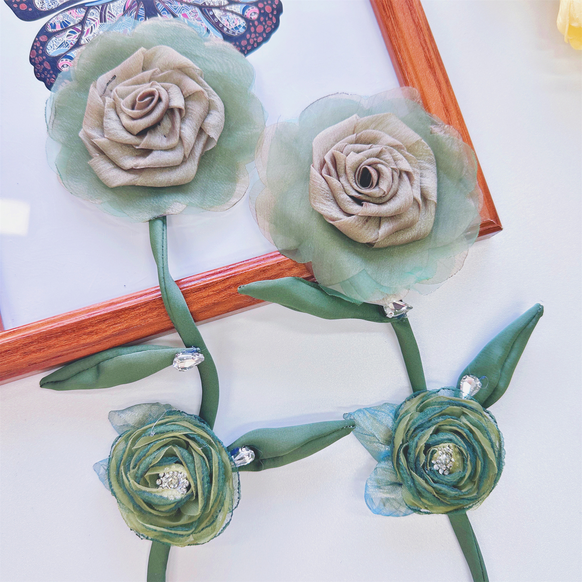 Hijo de malla coreano hecha a mano multicapa decoración floral estereoscópica decalcas de flores de dos colores vestido accesorios de ropa infantil