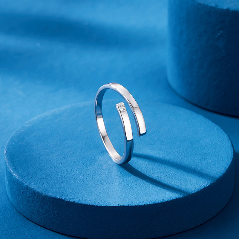 Anillo de pareja de plata esterlina par temperamento simple anillo de hombres y mujeres luz diseño de lujo sentido nicho único diamante pulsera abierta