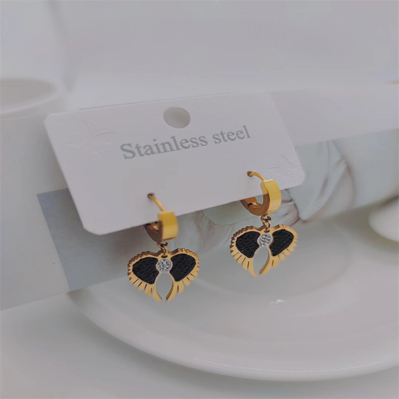 Fashion New Titanium Steel Plated 18k Gold Wings Heart-shaped Earrings display picture 3