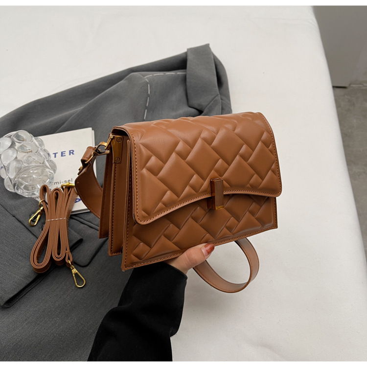 Borsa popolare e di nicchia 2023 Borsa da donna nuova Borsa a tracolla con diamanti autunno e inverno Borsa a spalla singola sotto le ascelle Borsa piccola quadrata_voghion.com