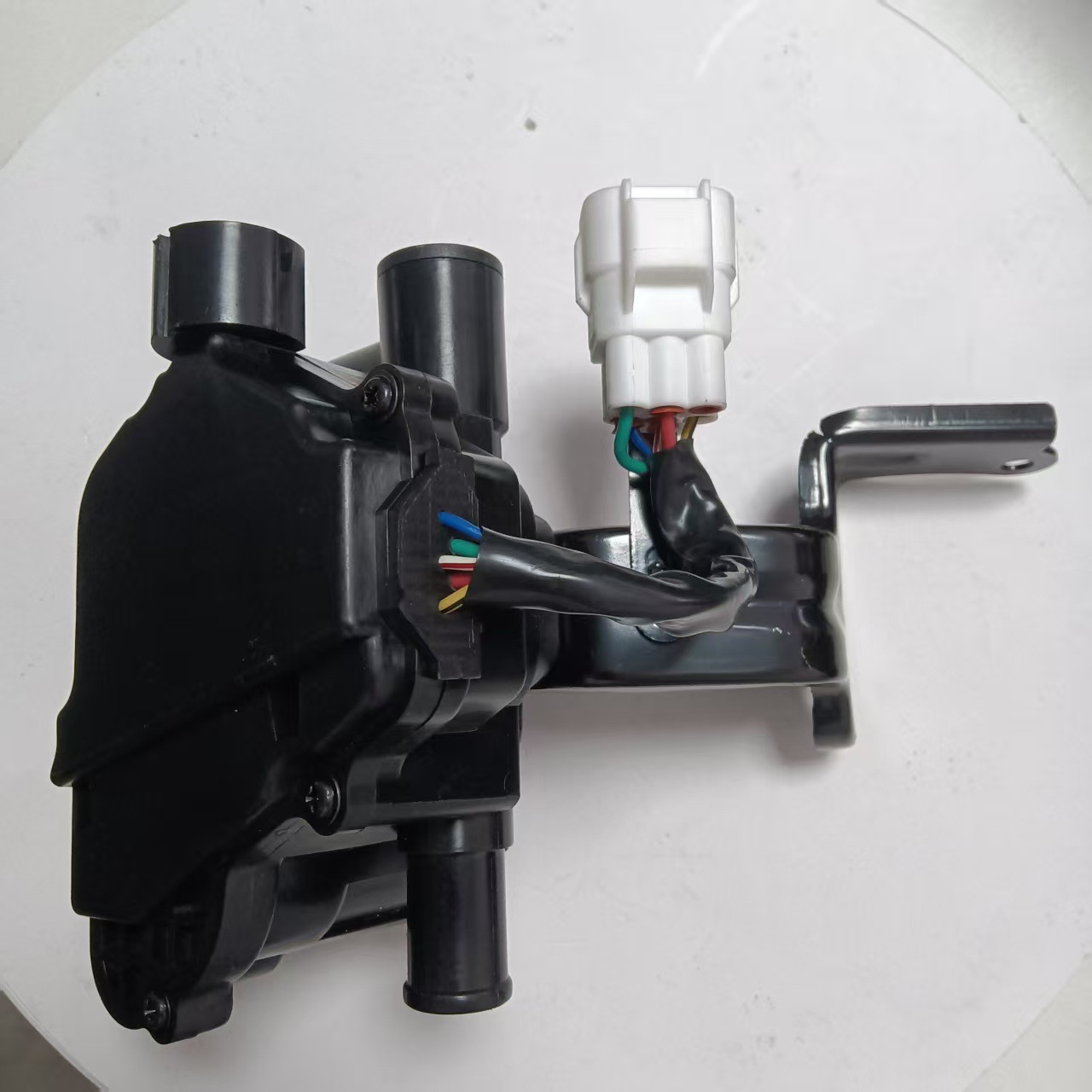 Suitable for Toyota Prius Cooling Electronic Water Valve 16670-21010 Submersible Pump