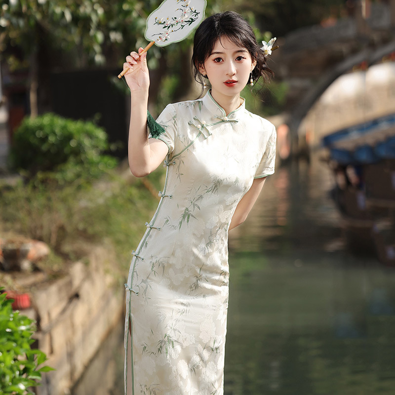 國風中式長款改良旗袍2025新款年輕款女復古修身短袖走秀日常可穿