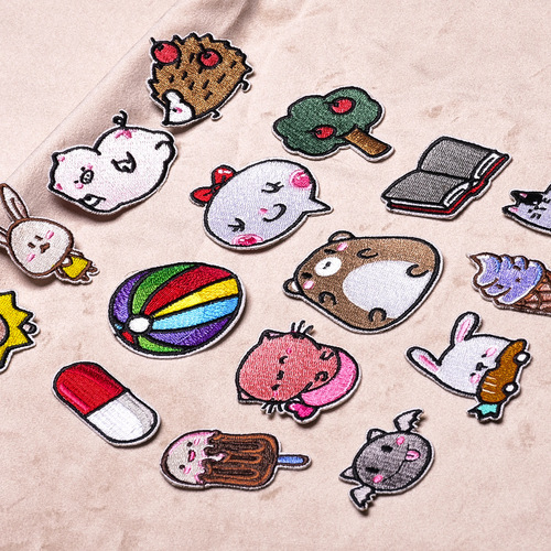 Original cartoon small animal embroidery cloth stickers for mobile phone cases, water cup stickers, clothing patches, cat and rabbit book stickers
