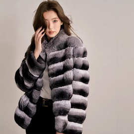 2025新款宽松冬夜烟火秀场仿龙猫原色时尚感立领皮草外套女冬