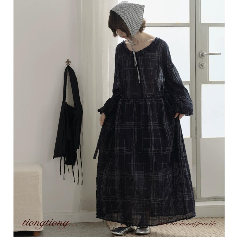 2026 Autumn New Japanese Style Artistic Plaid Lace Long Sleeve Dress, Loose Fit, Ruffled Collar, Slimming A-line Long Dress